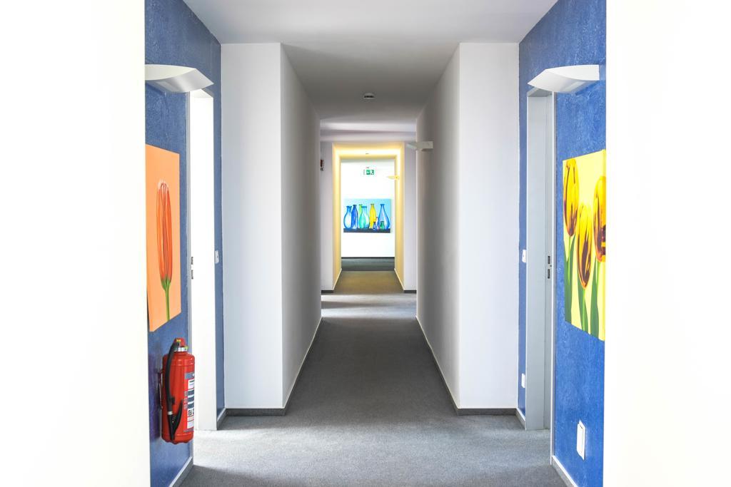 Cristall Hotel Waghäusel Extérieur photo